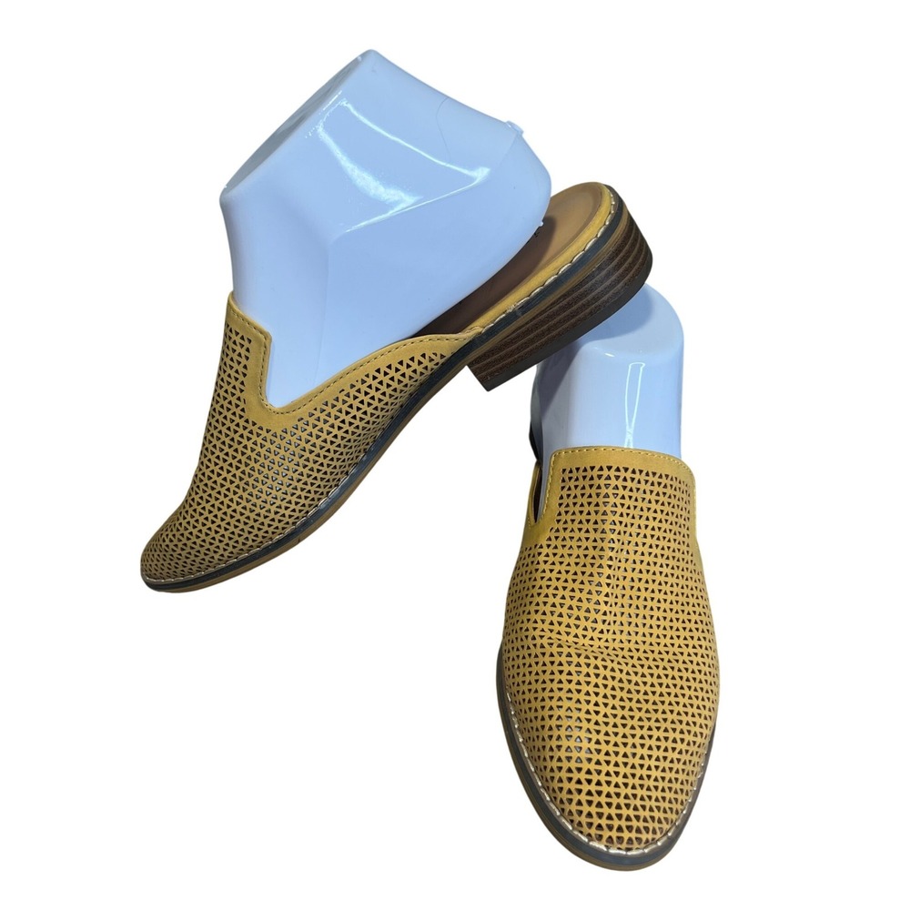 Indigo Rd‎ Yellow Laser Cut Perforated Mules Slip On Flat Shoes Womens 7.5M
